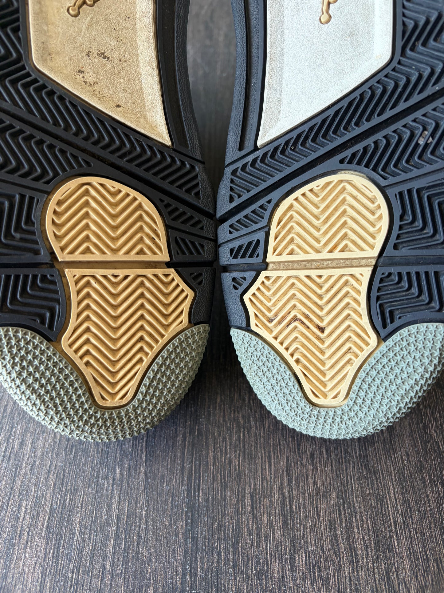 Jordan 4 Retro SE Craft Medium Olive (US 9)