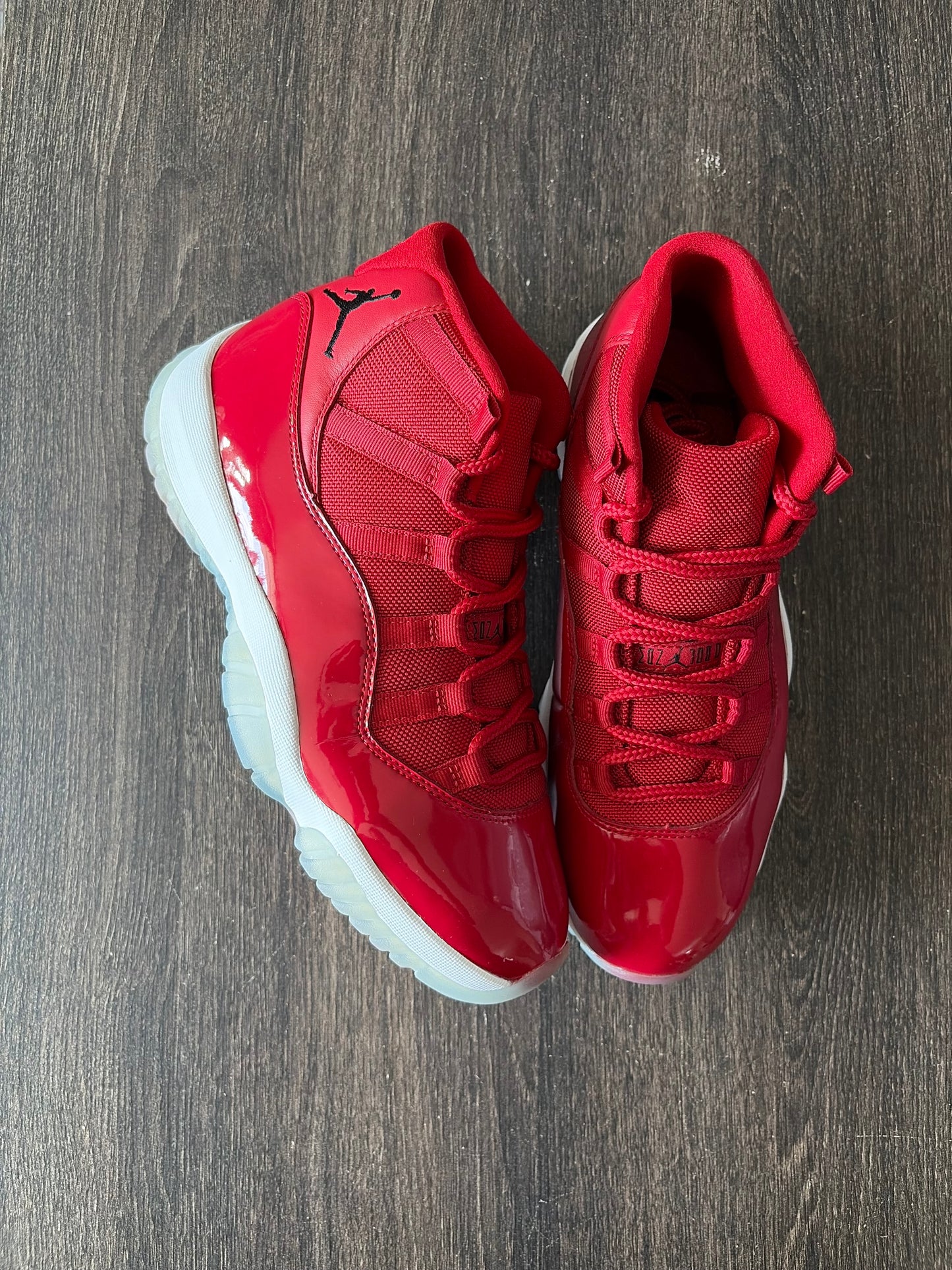 Jordan 11 Retro Win Like 96 (US 9) - USED