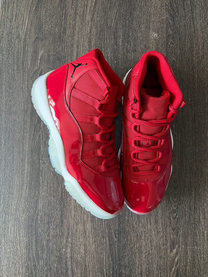 Jordan 11 Retro Win Like 96 (US 9) - USED