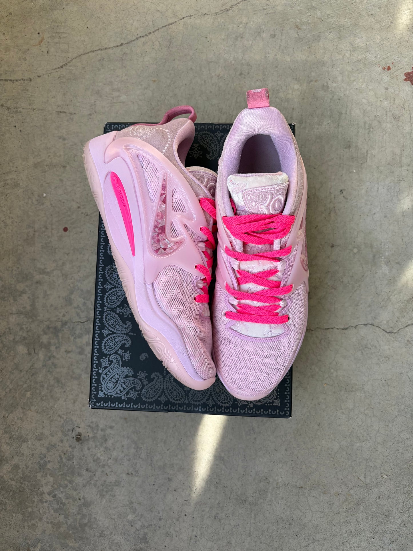 Nike KD 15 Aunt Pearl (Men's) (US 9)