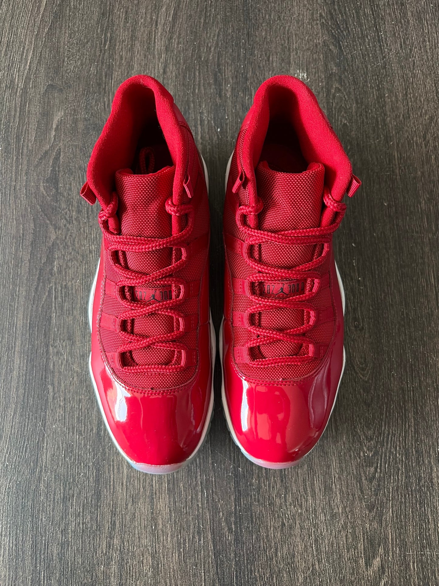 Jordan 11 Retro Win Like 96 (US 9) - USED