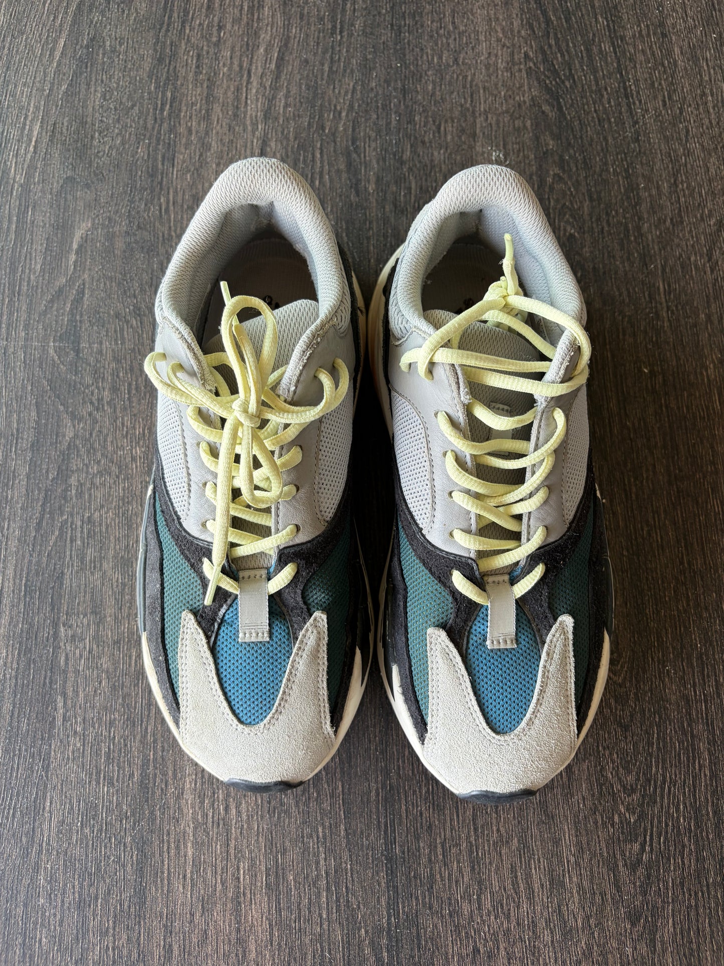 Adidas Yeezy Boost 700 Wave Runner (US 9)