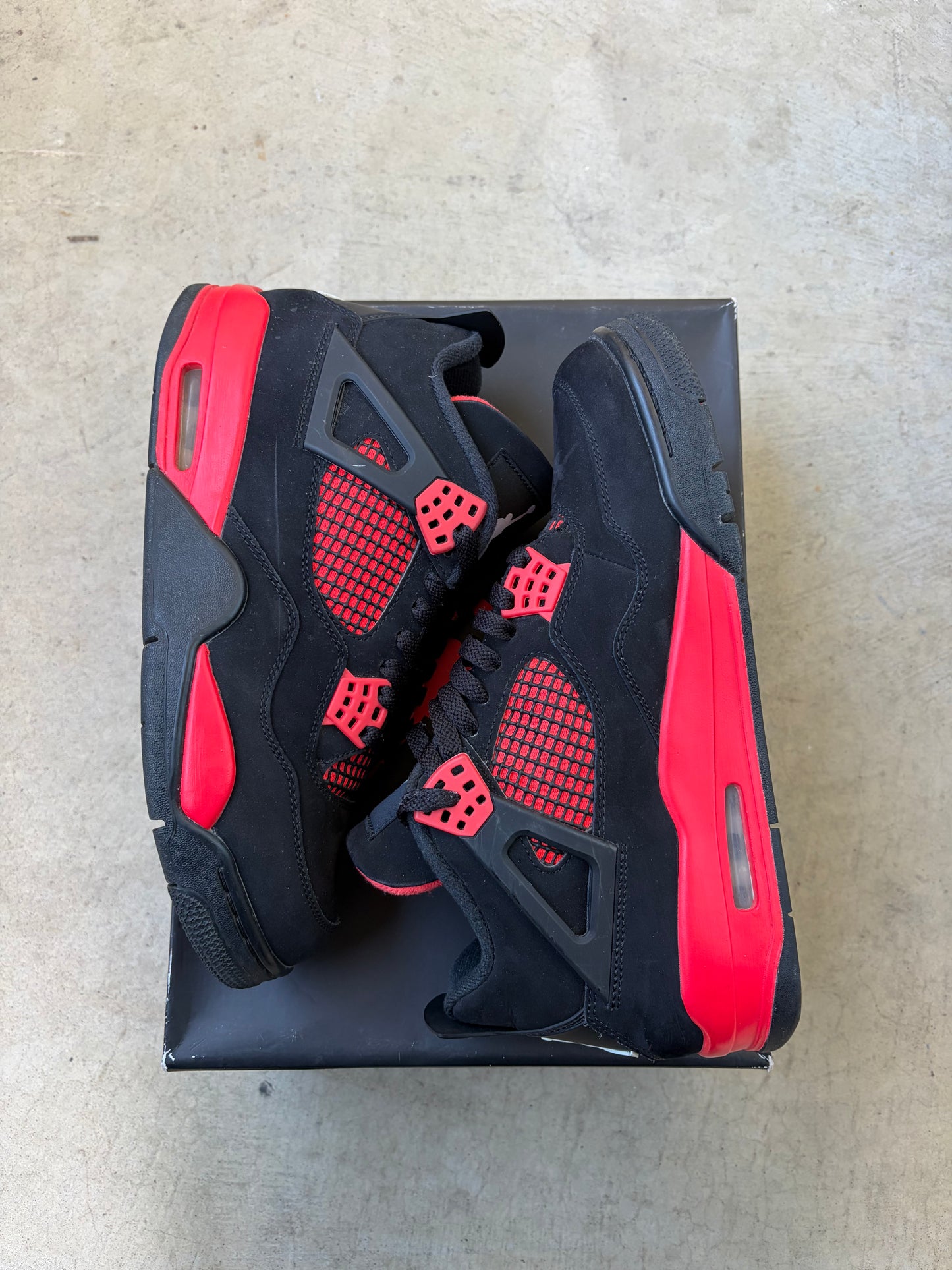 Jordan 4 Retro Red Thunder (Men's) (US 9.5)