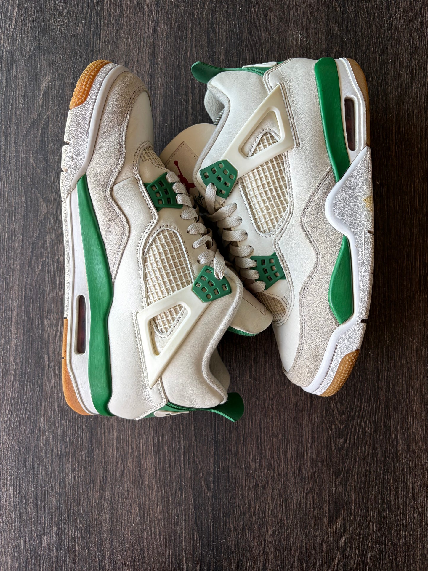 Jordan 4 Retro SB Pine Green (US 8.5)