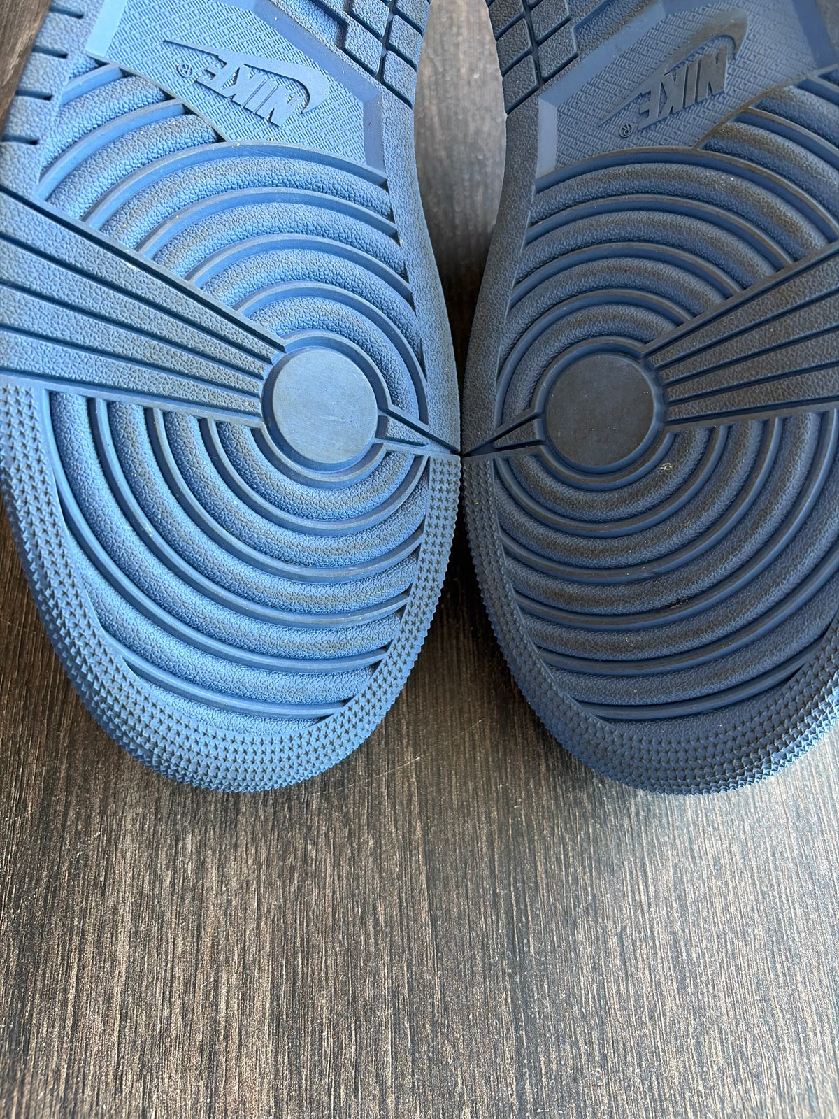 Jordan 1 Retro Low OG Mystic Navy (US 10) - USED