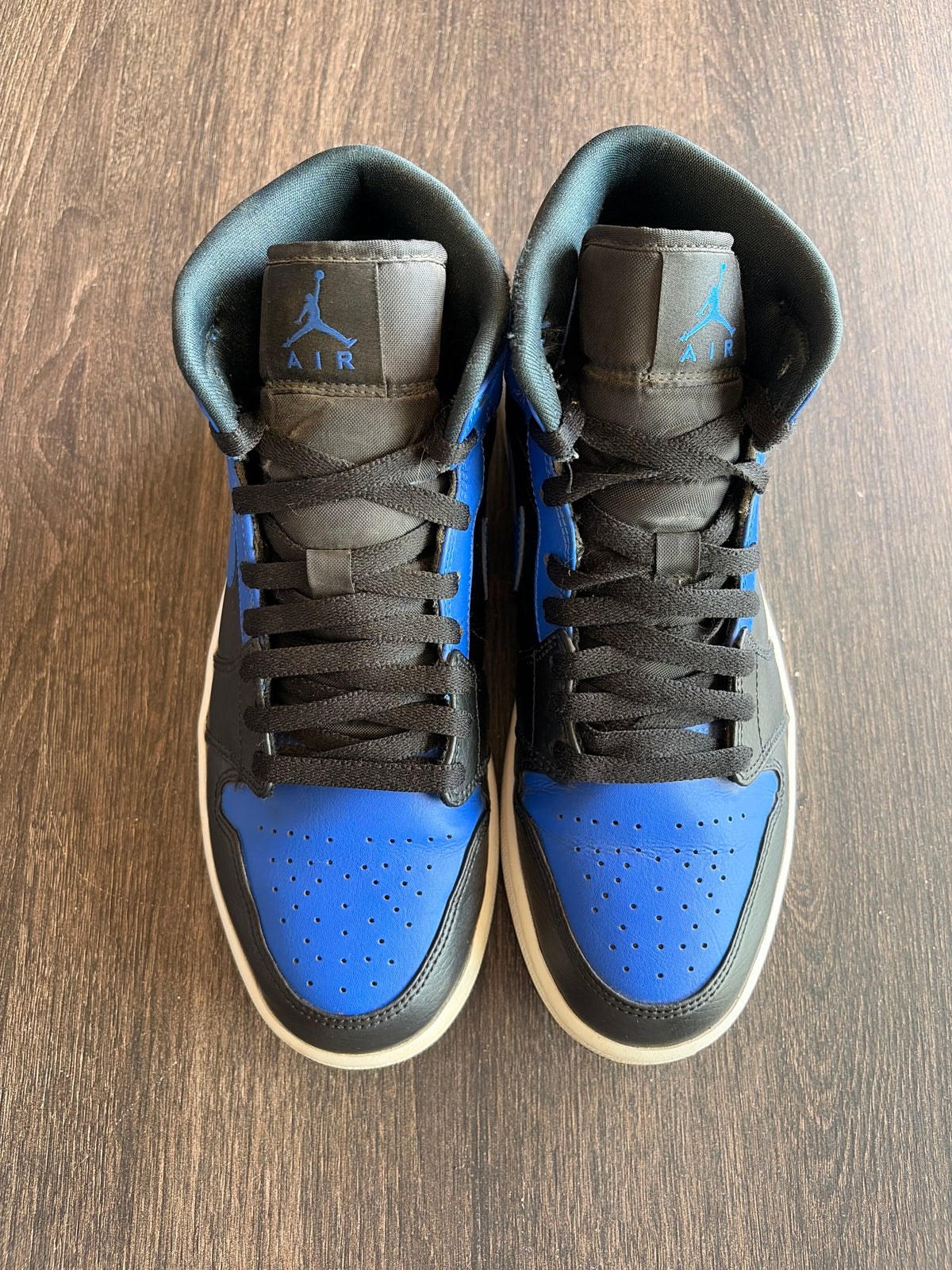 Jordan 1 Mid Hyper Royal Tumbled Leather (US 9) - USED