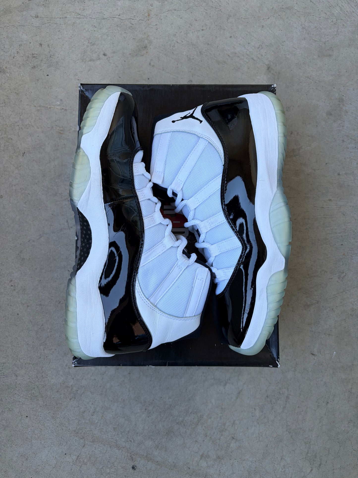 Jordan 11 Retro Concord (2018) (Men's) (US 10)