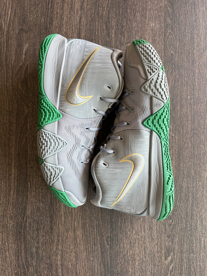 Nike Kyrie 4 City Guardians (US 10) - USED