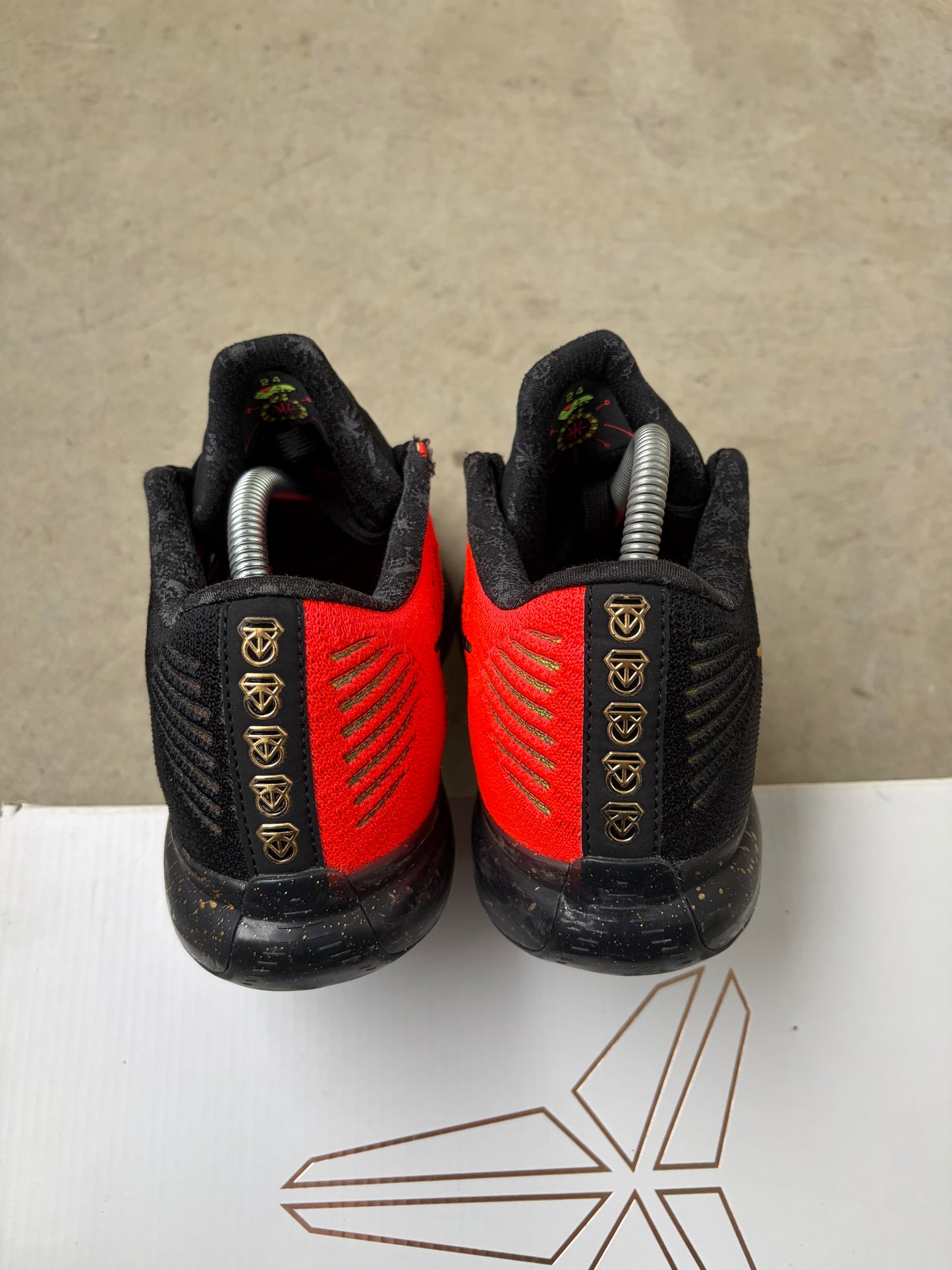 Nike Kobe 10 Elite Christmas (US 8.5)