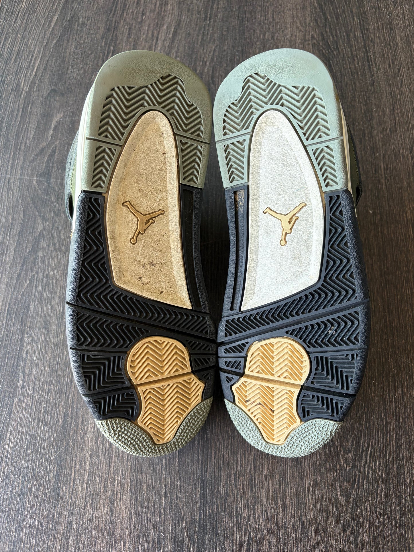 Jordan 4 Retro SE Craft Medium Olive (US 9)