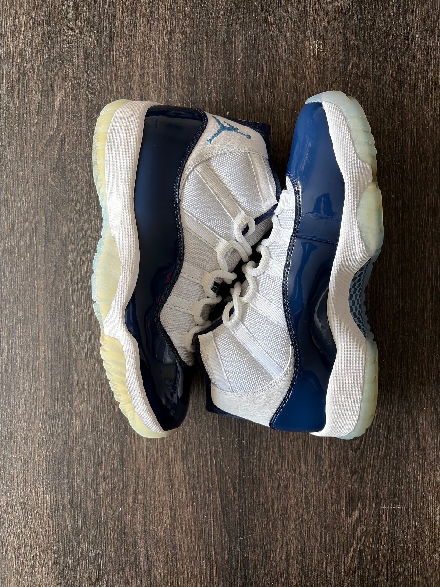 Jordan 11 Retro UNC Win Like 82 (US 9) - USED