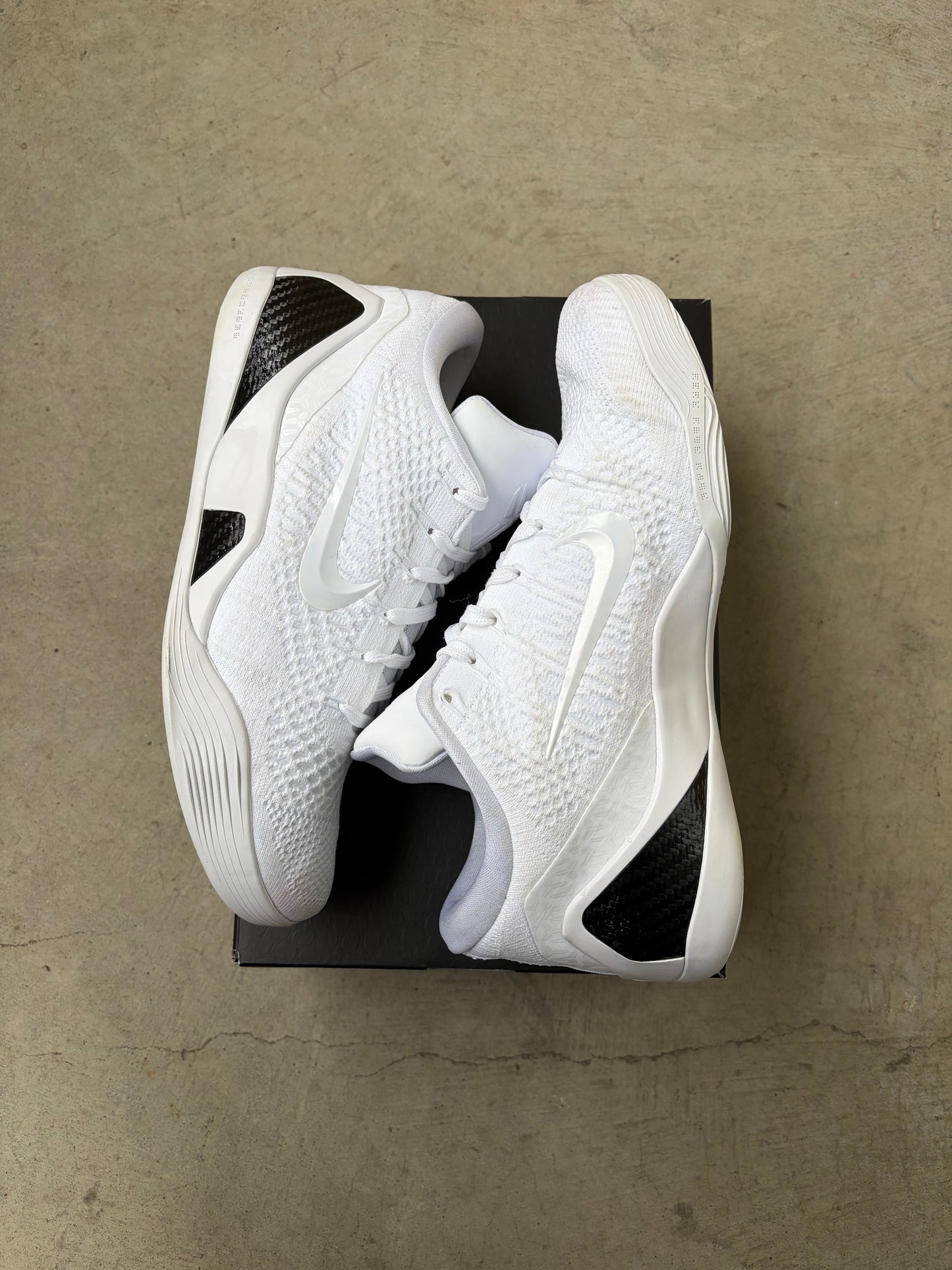 Nike Kobe 9 Elite Low Protro Halo (Men's) (US 10.5)