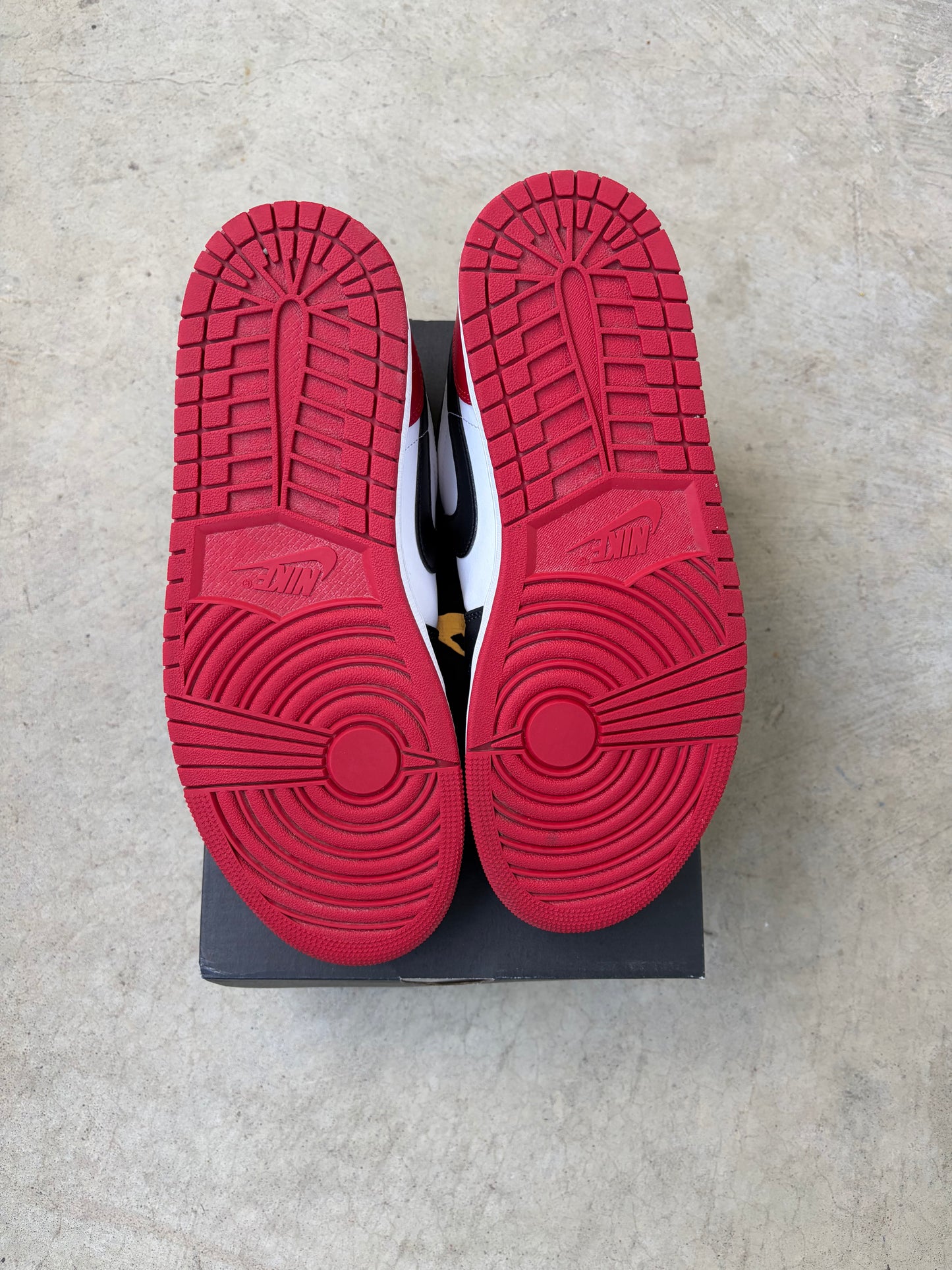 Jordan 1 Low Bred Toe 2.0 (Men's) (US 10.5)