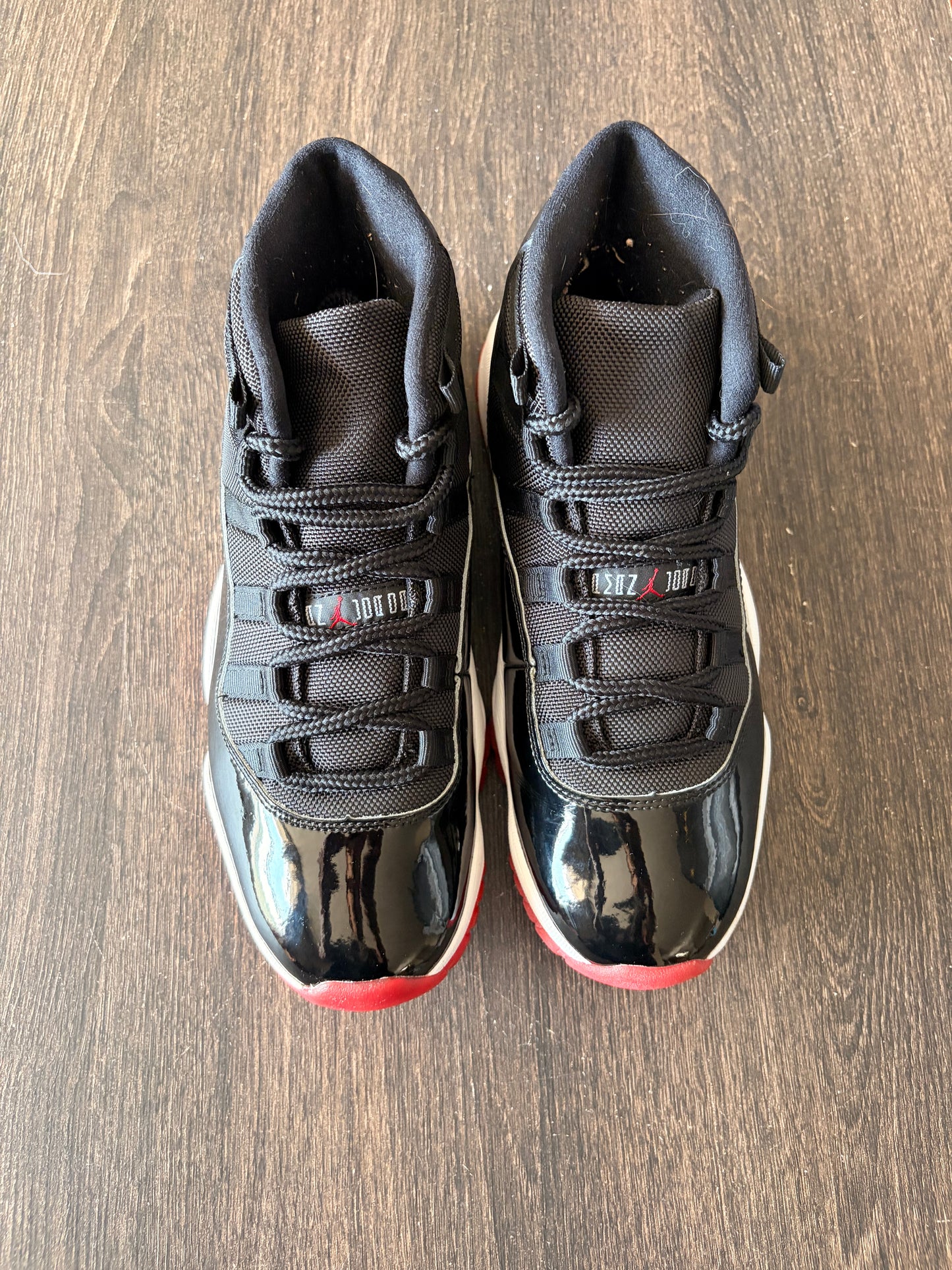 Jordan 11 Retro Playoffs Bred (2019) (US 8.5) - USED