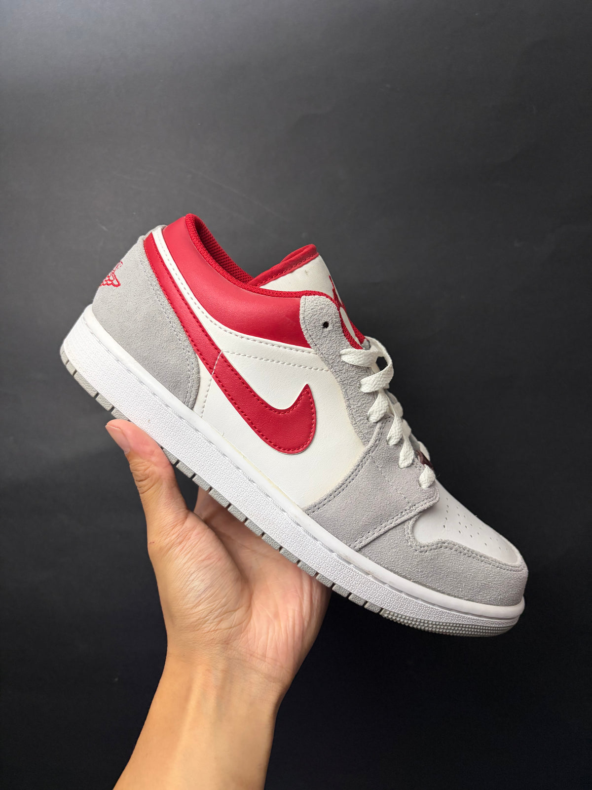 Jordan 1 Low SE Light Smoke Grey Gym Red (US 10) - USED