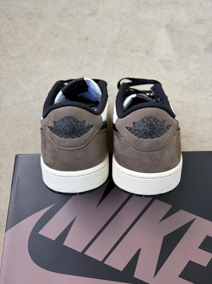 Jordan 1 Retro Low OG Mocha (Men's) (US 12)