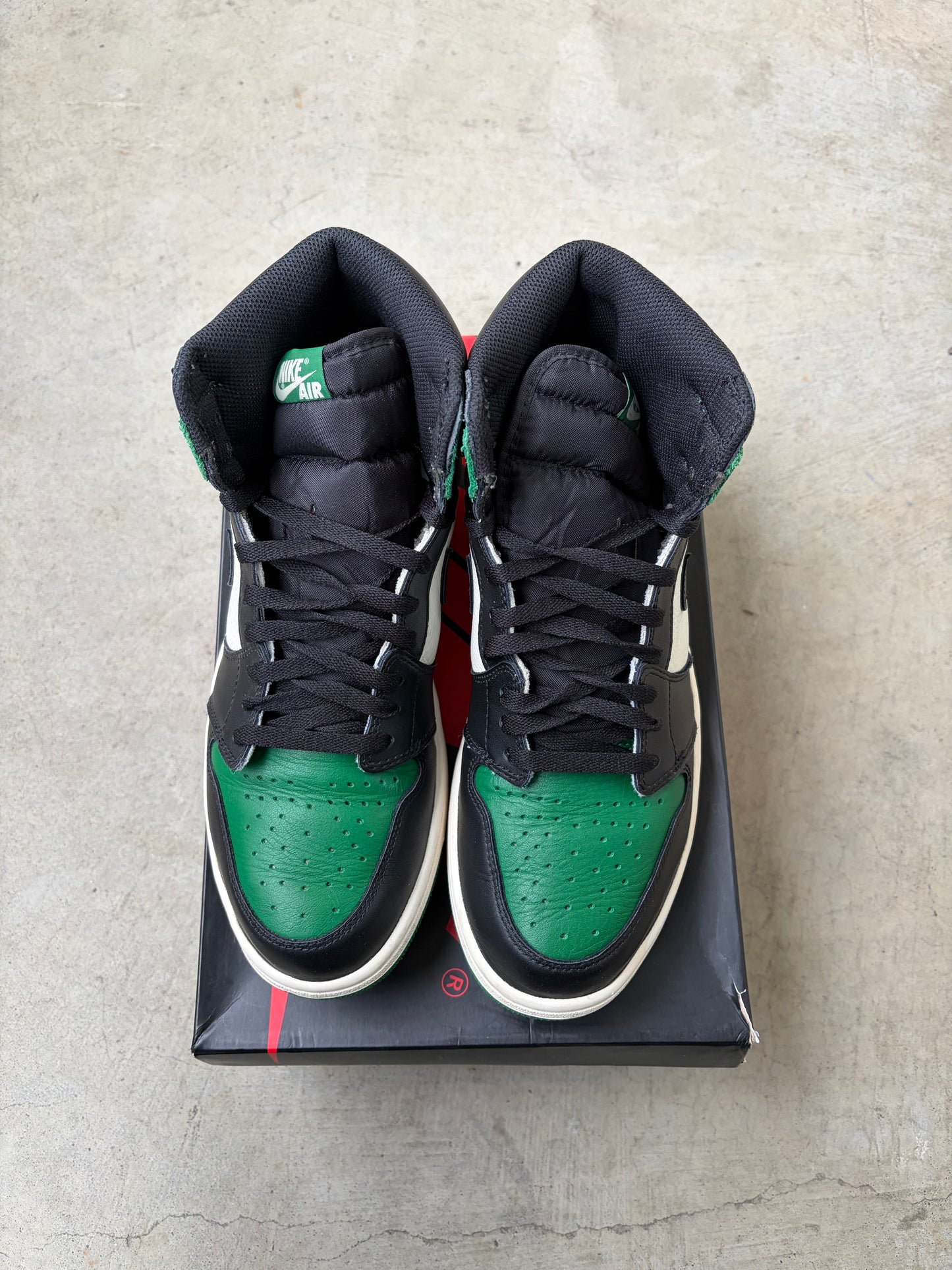Jordan 1 Retro High Pine Green (Men's) (US 11)