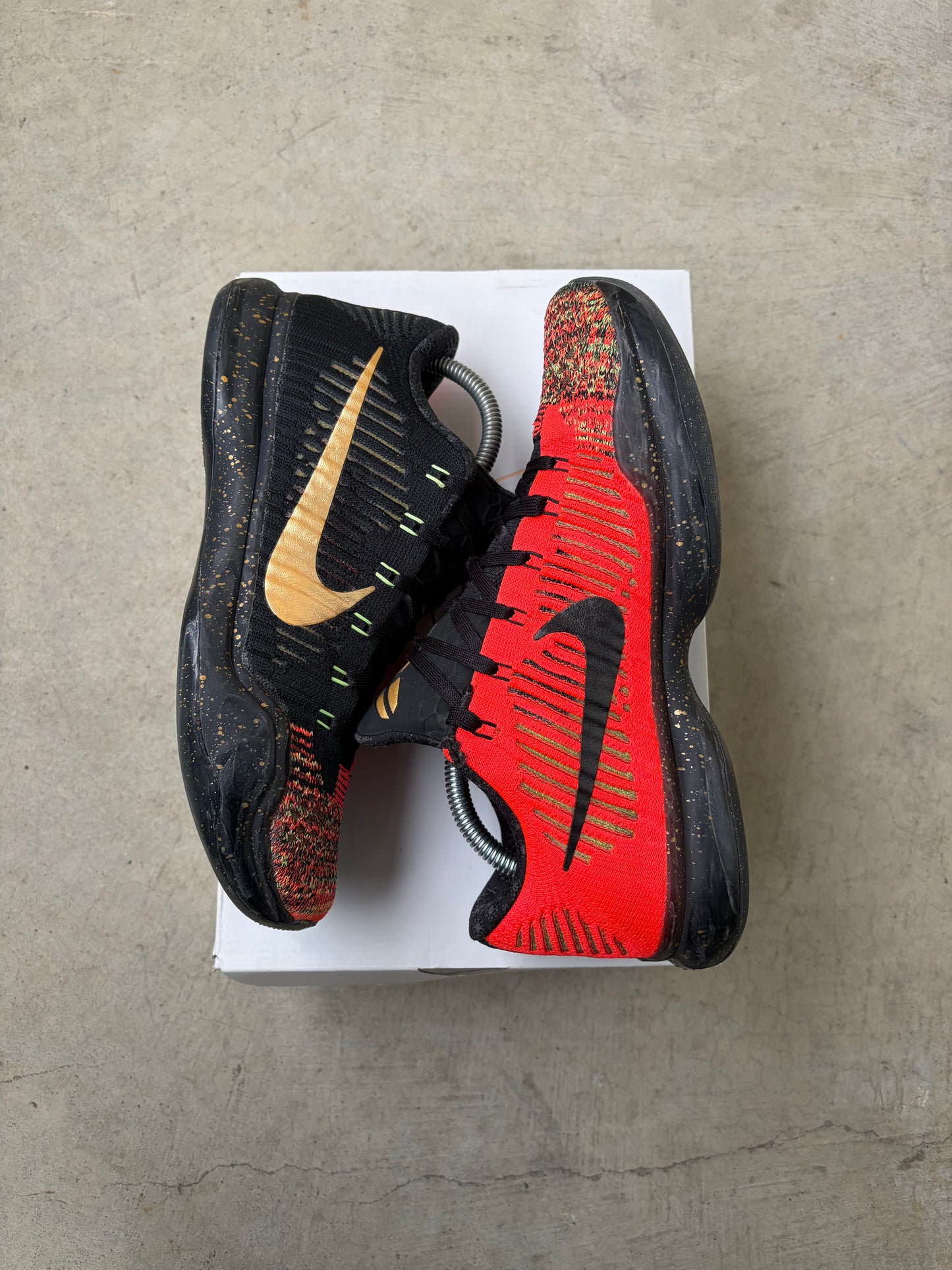 Nike Kobe 10 Elite Christmas (US 8.5)
