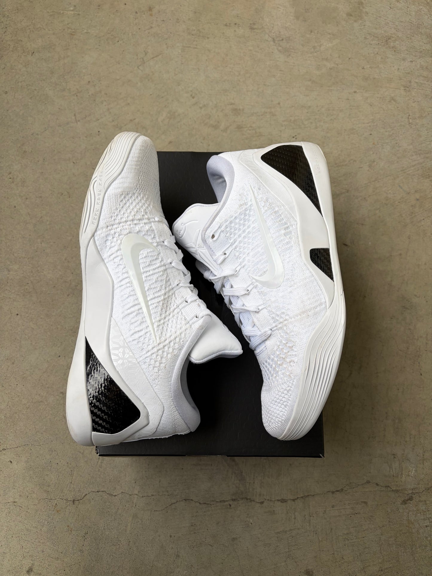 Nike Kobe 9 Elite Low Protro Halo (Men's) (US 10.5)