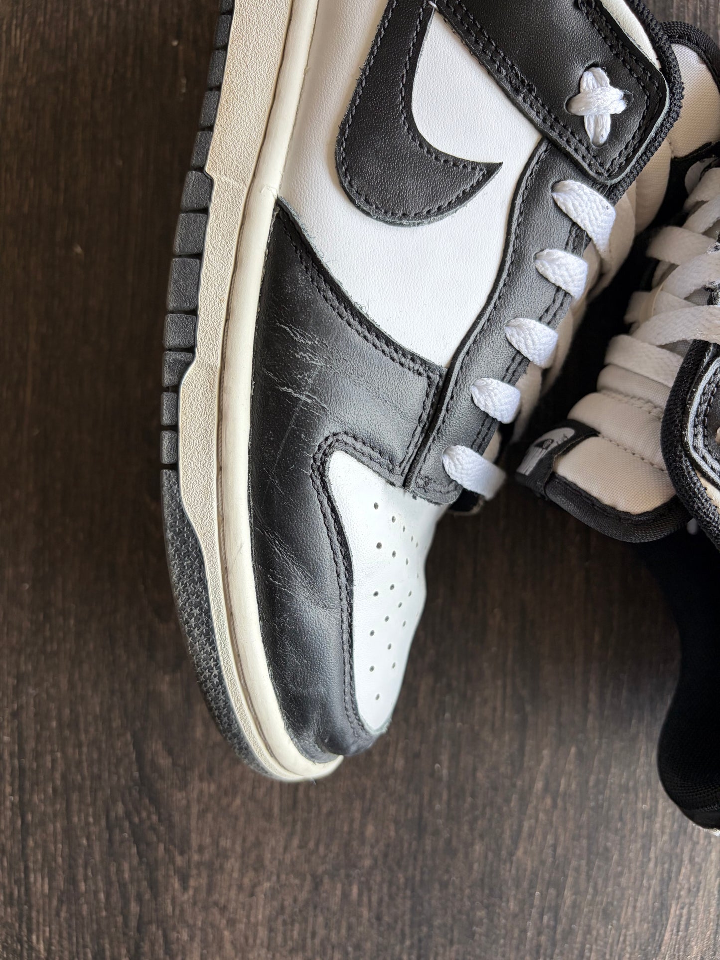 Nike Dunk Low Retro White Black Panda (US 8)
