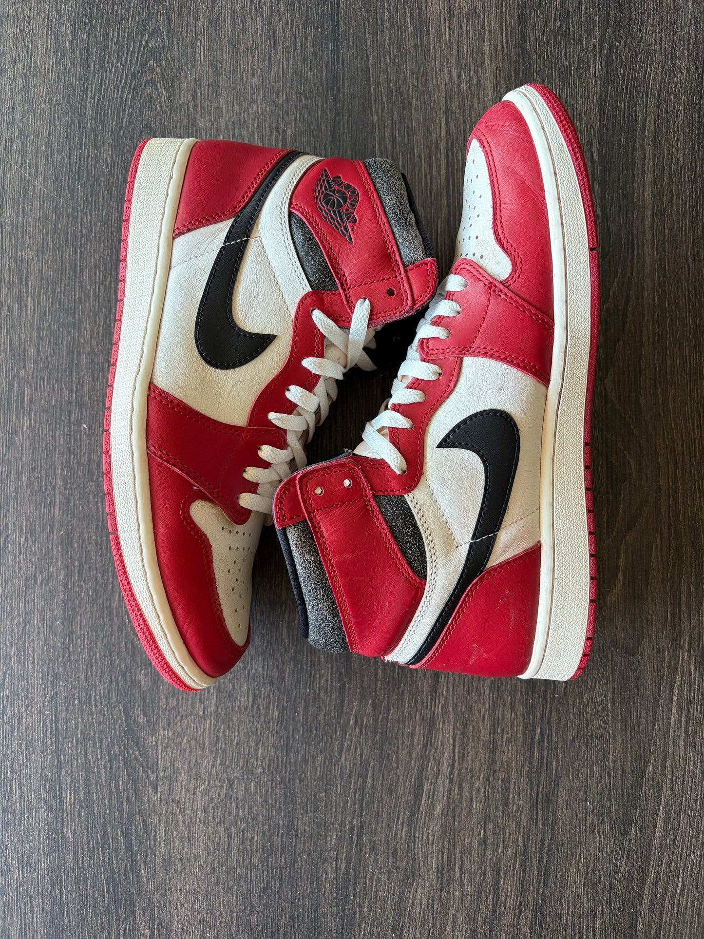 Jordan 1 Retro High OG Chicago Lost and Found (US 11)
