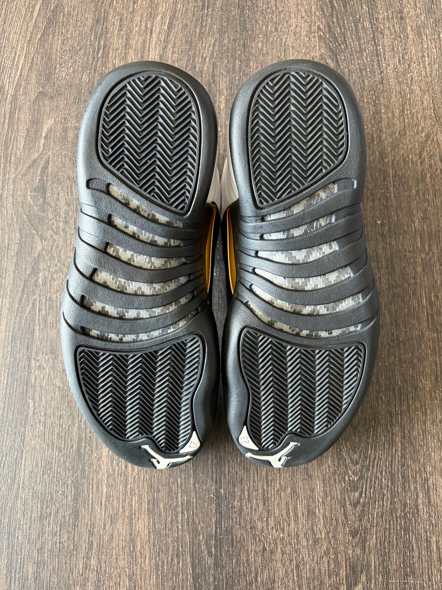 Jordan 12 Retro Royalty Taxi (US 9.5) - USED