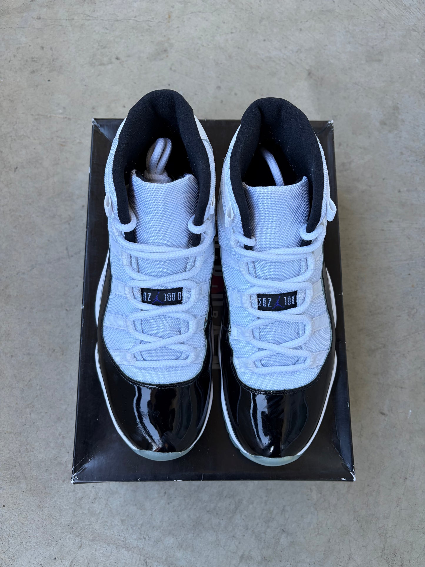 Jordan 11 Retro Concord (2018) (Men's) (US 10)