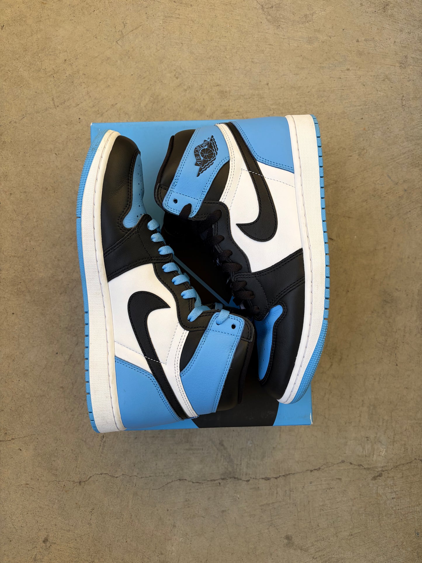 Jordan 1 Retro High OG UNC Toe (Men's) (US 10)