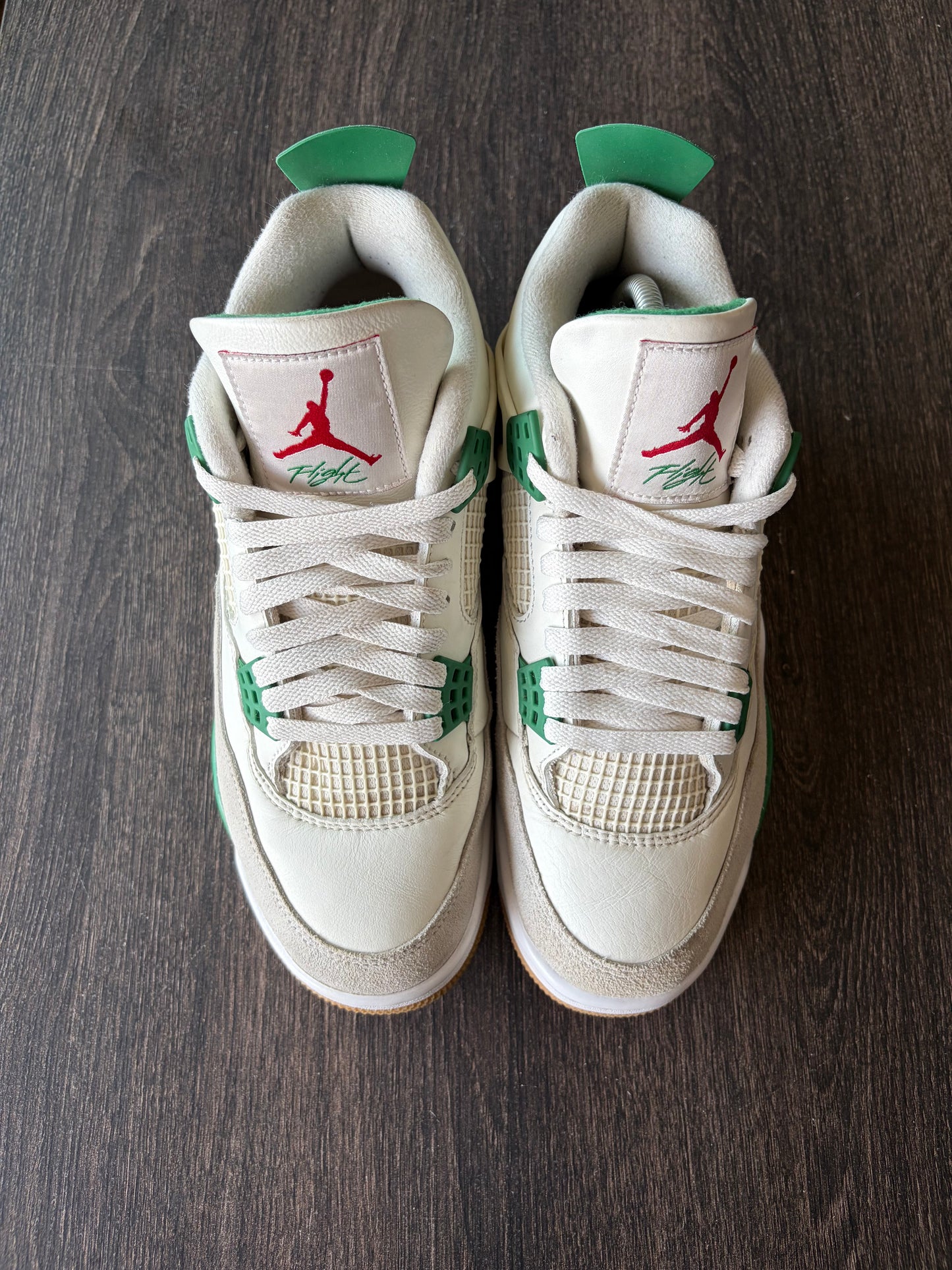 Jordan 4 Retro SB Pine Green (US 8.5)