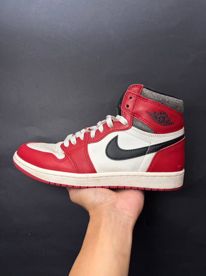 Jordan 1 Retro High OG Chicago Lost and Found (US 8.5) - USED