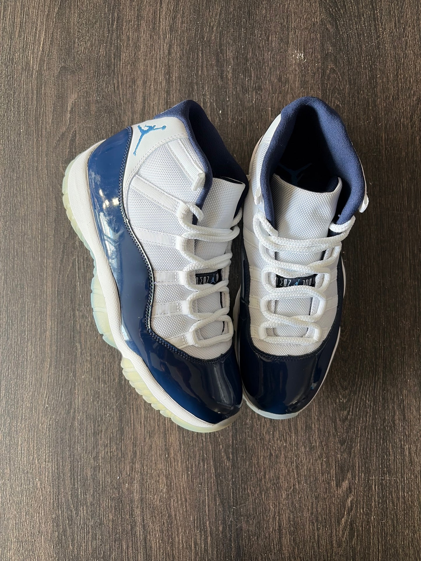 Jordan 11 Retro UNC Win Like 82 (US 9) - USED