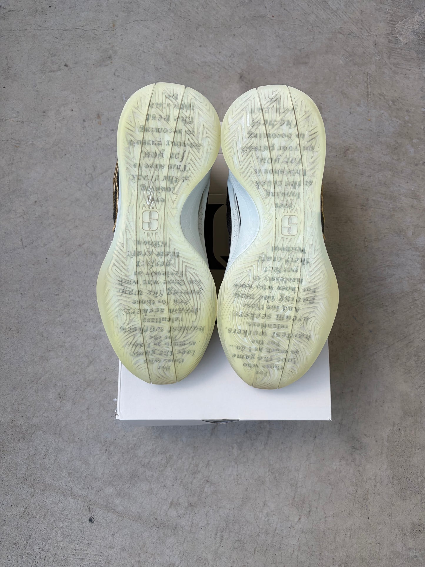 Nike Sabrina 1 Dedication (Women's) (US 11.5W)
