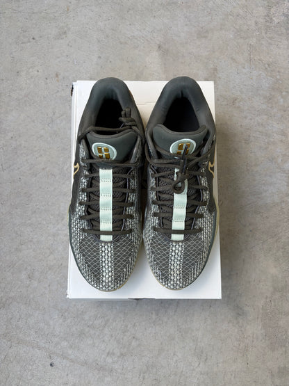 Nike Sabrina 1 Dedication (Women's) (US 11.5W)