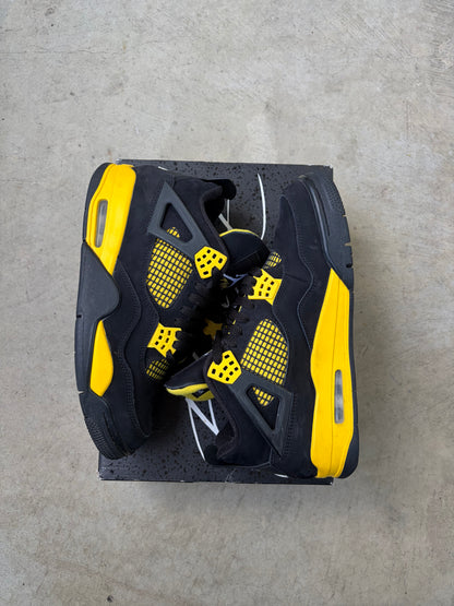 Jordan 4 Retro Thunder (2023) (Men's) (US 8)