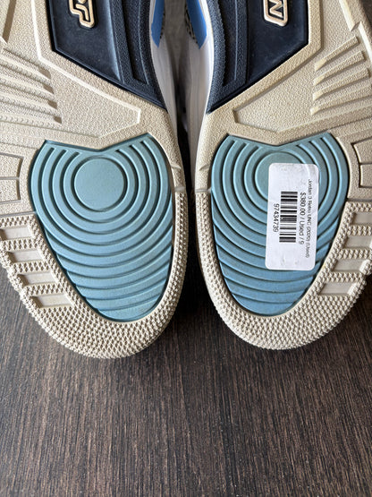 Jordan 3 Retro UNC (2020) (US 9) - Yellowing