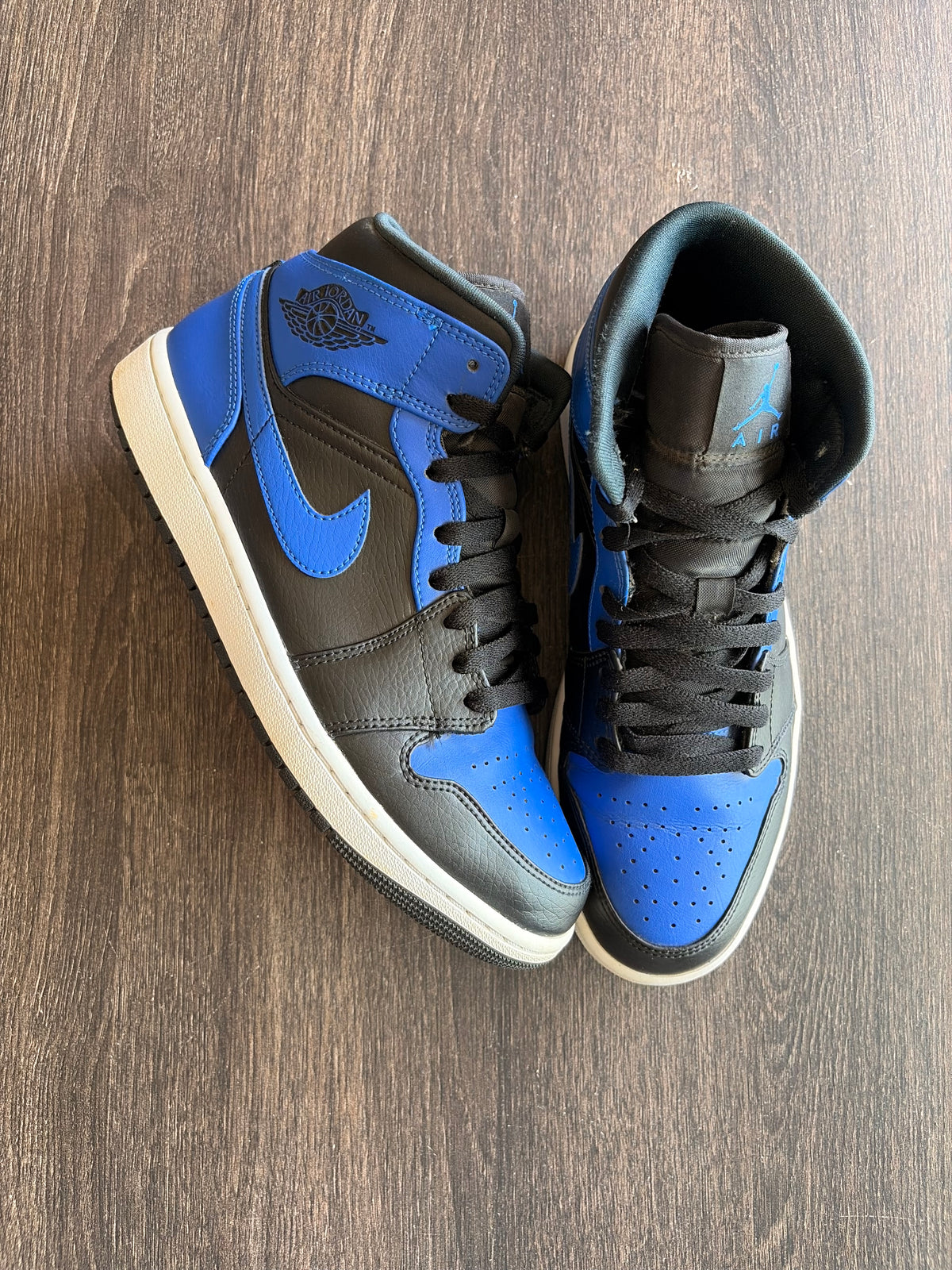 Jordan 1 Mid Hyper Royal Tumbled Leather (US 9) - USED