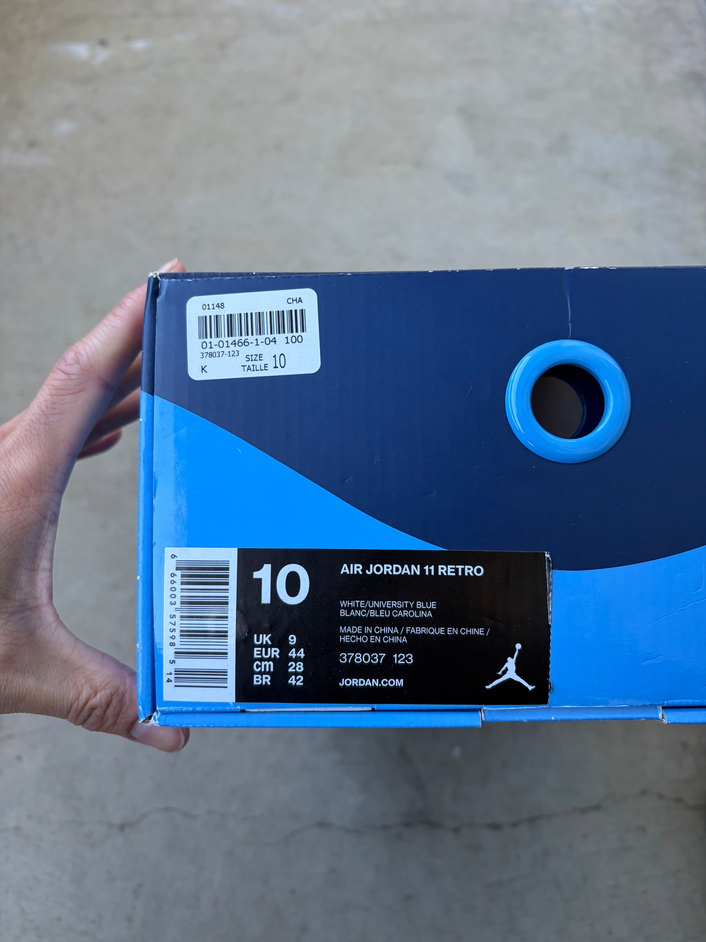 Jordan 11 Retro UNC Win Like 82 (Men's) (US 10)