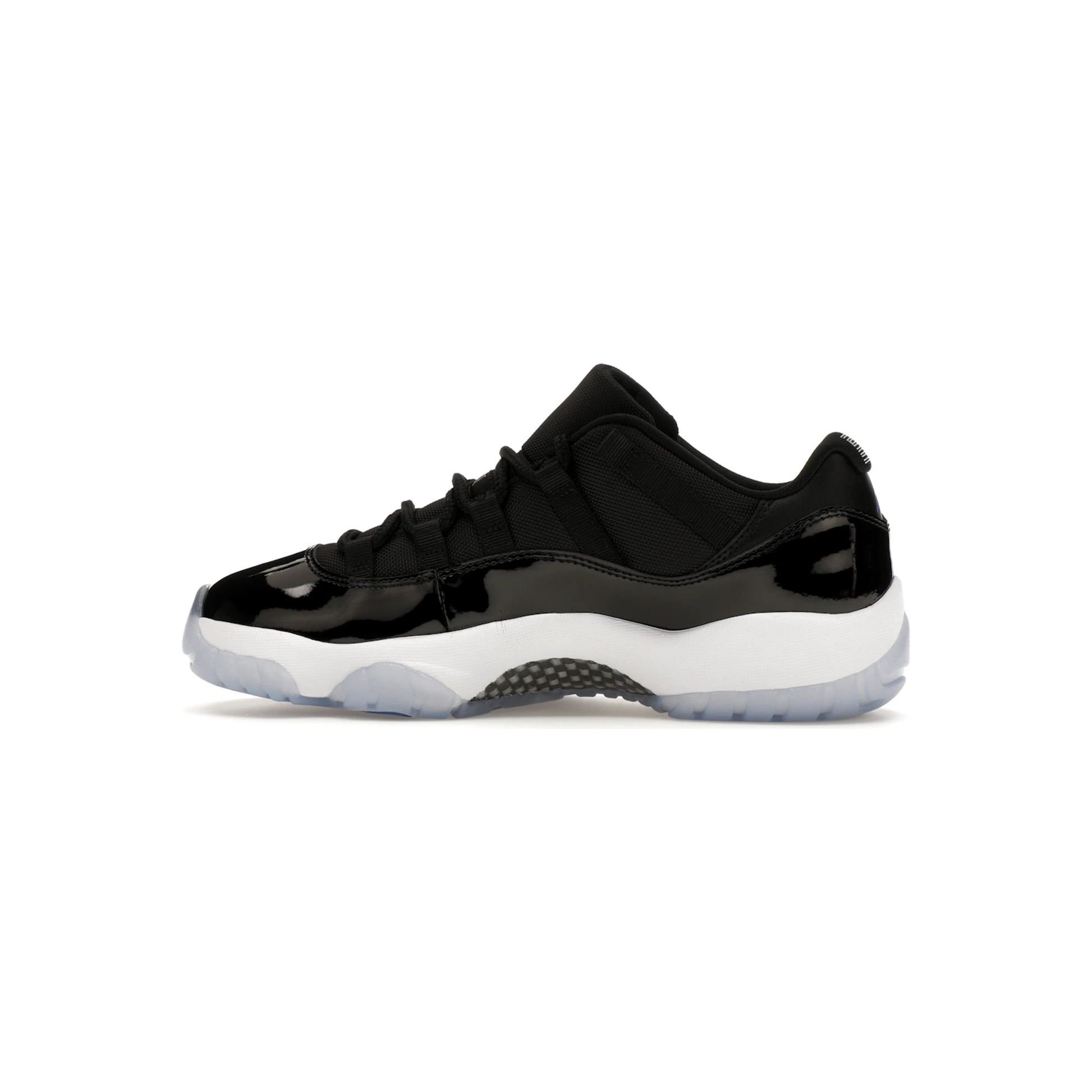 jordan_11_retro_low_space_jam_1
